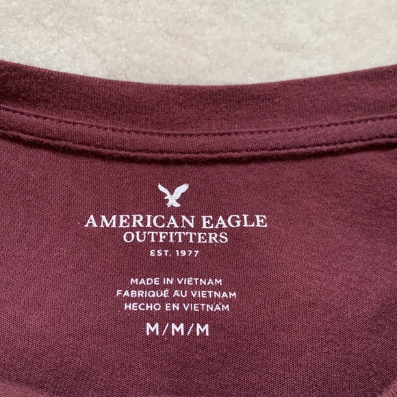 American Eagle burgundy soft tee - Picture 3 of 3
